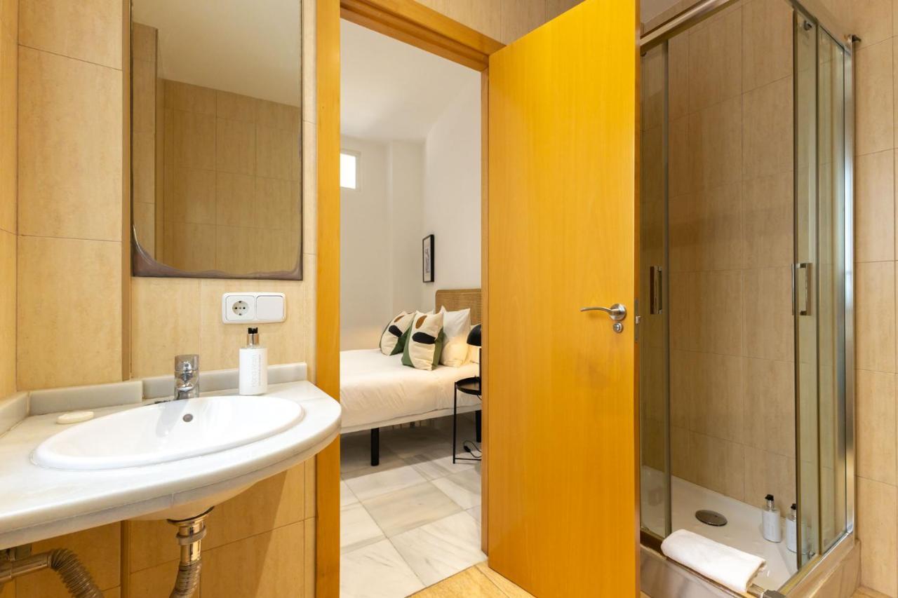 Terceros City Center Deluxe By Valcambre Севилья Экстерьер фото